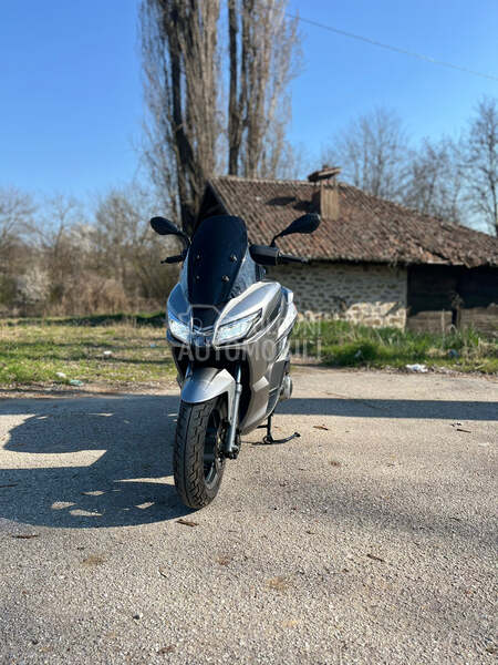 Aprilia SXR 50