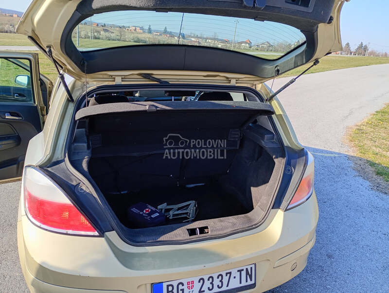 Opel Astra H 1.8