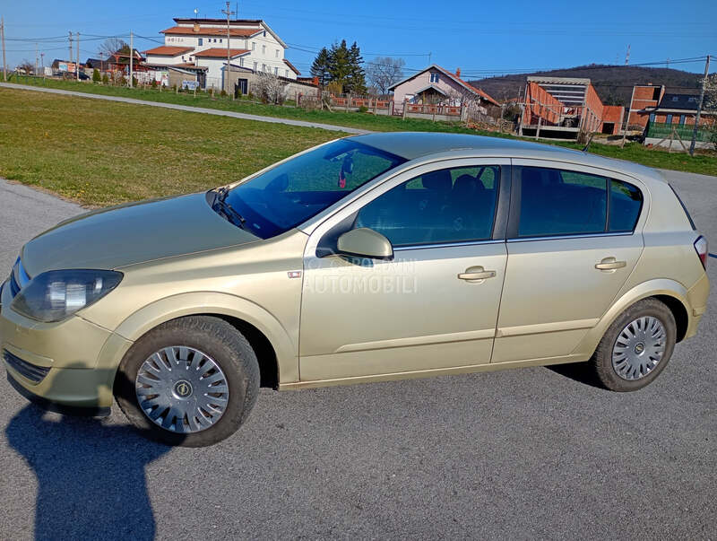 Opel Astra H 1.8