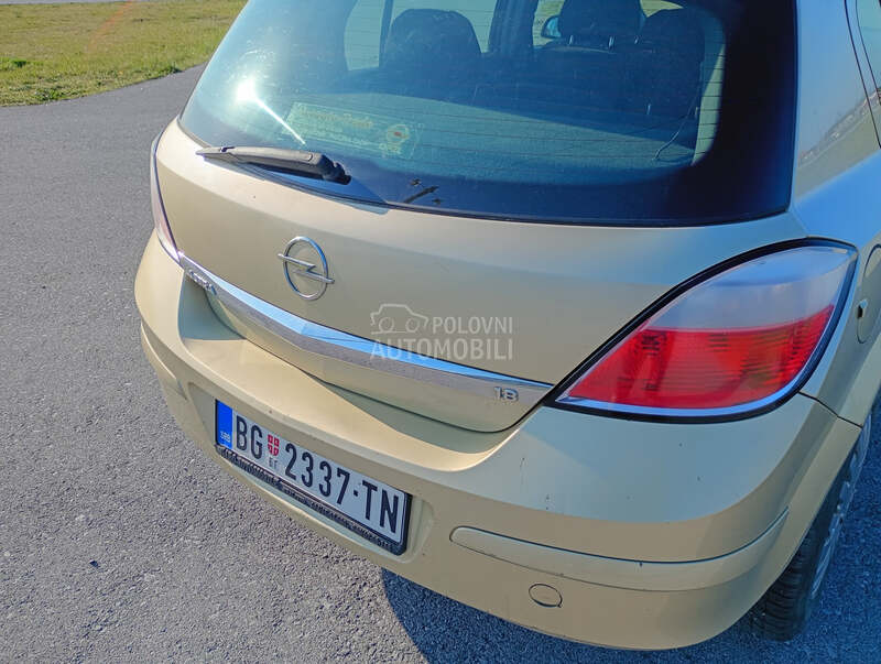 Opel Astra H 1.8