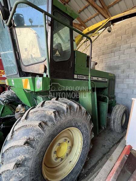 John Deere 5460