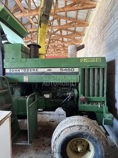John Deere 5460
