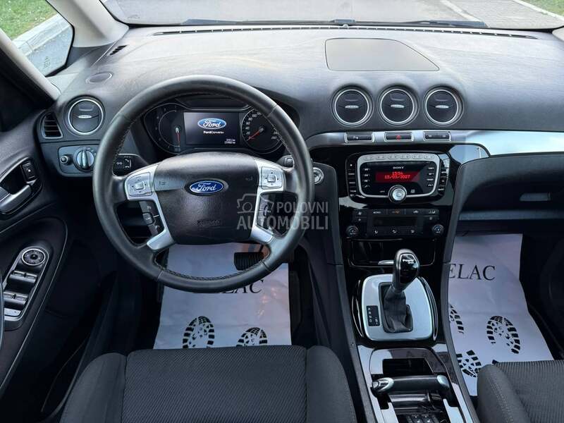 Ford Galaxy 7 S E D /A U T/F U L