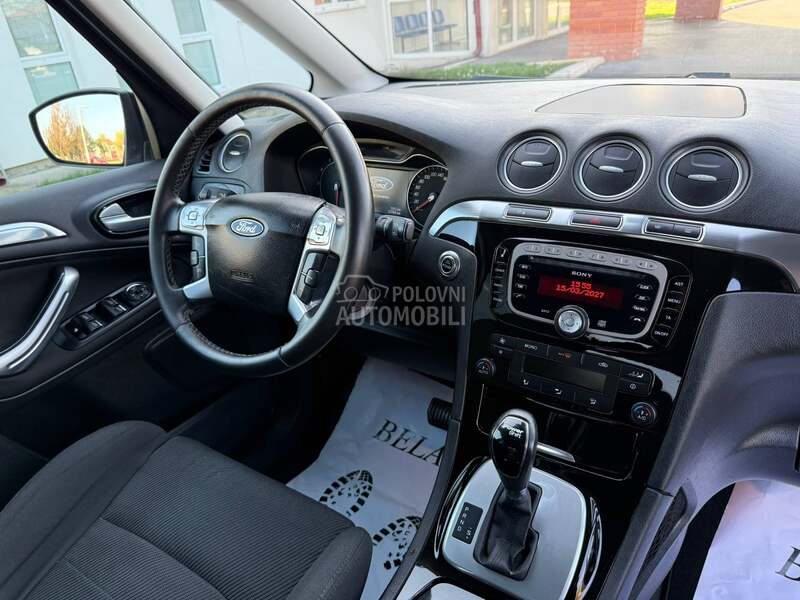 Ford Galaxy 7 S E D /A U T/F U L