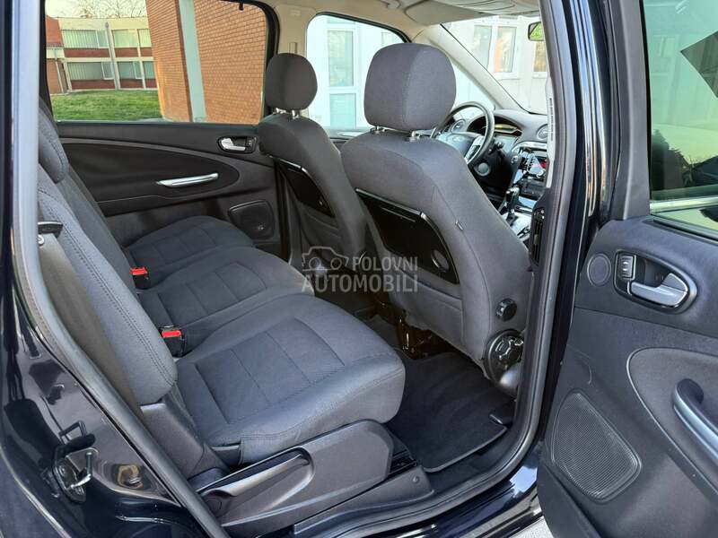 Ford Galaxy 7 S E D /A U T/F U L