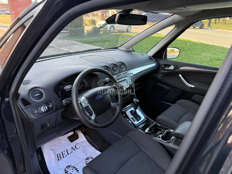 Ford Galaxy 7 S E D /A U T/F U L