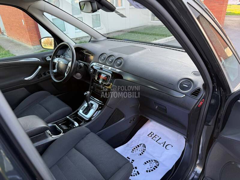 Ford Galaxy 7 S E D /A U T/F U L