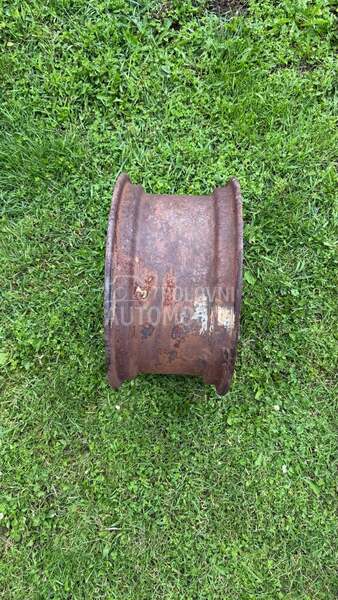 Antonio Carraro TRX 8400