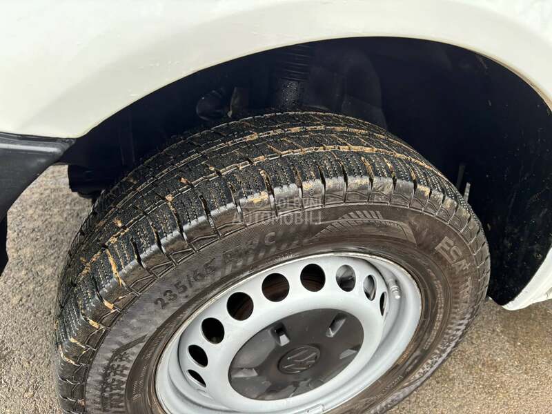 Volkswagen Crafter.  CH