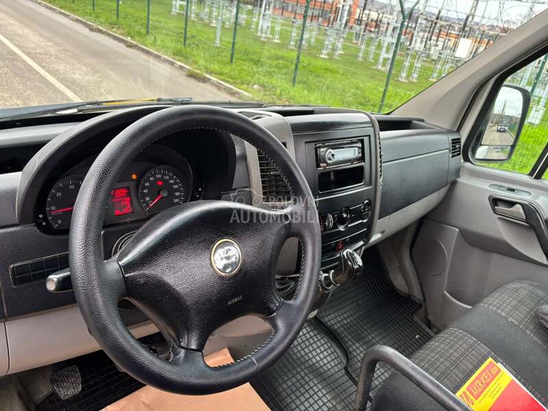Volkswagen Crafter.  CH