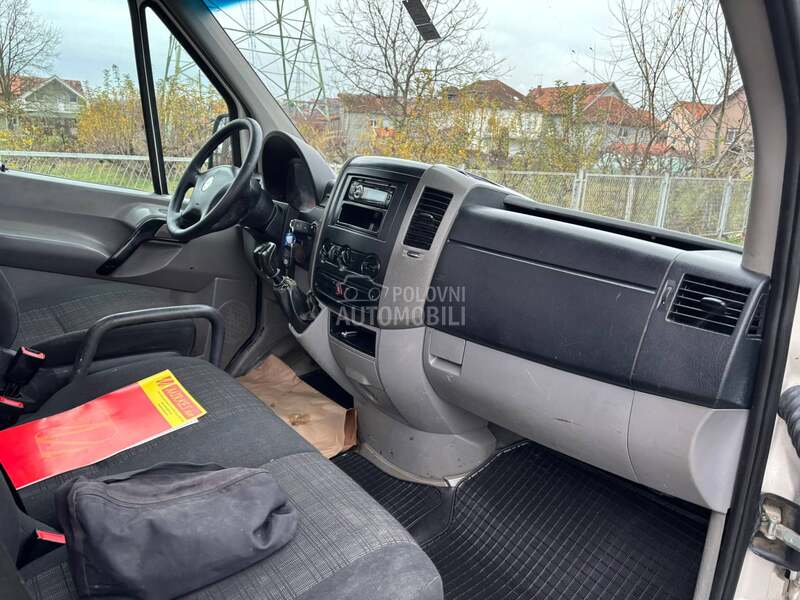 Volkswagen Crafter.  CH