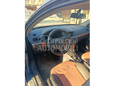 Opel Astra H 