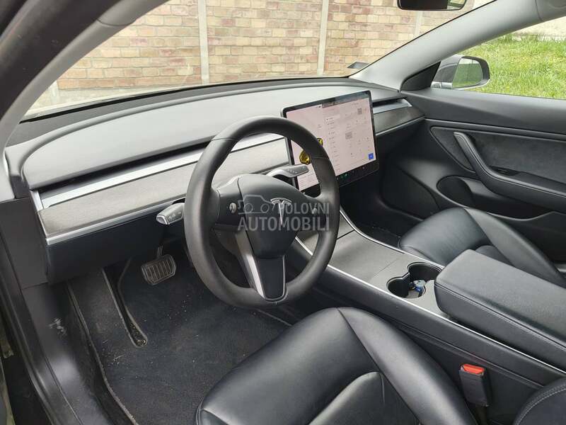 Tesla Model 3 Long Range