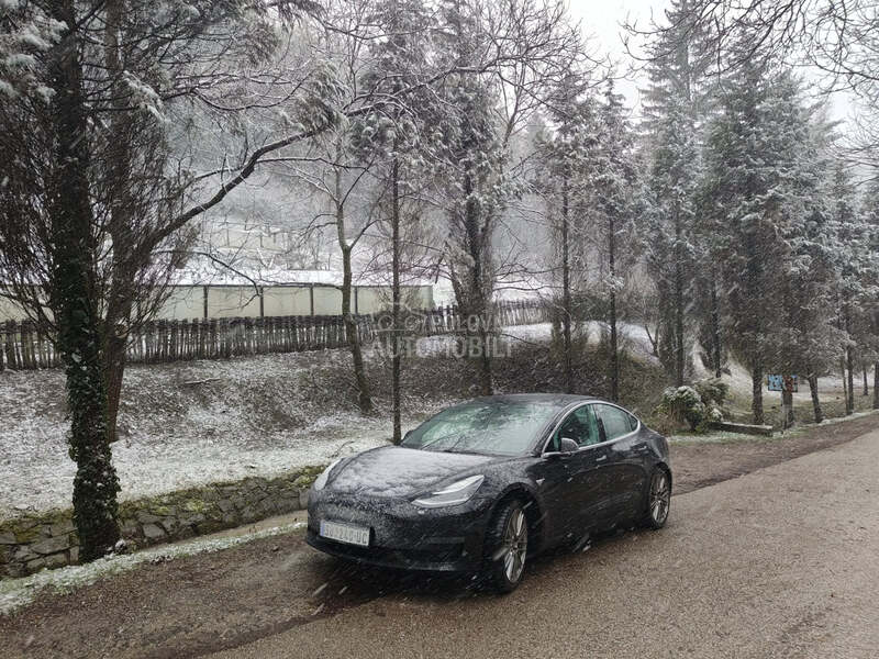 Tesla Model 3 Long Range