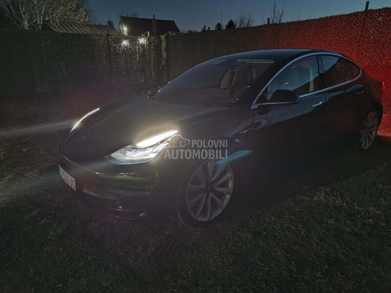 Tesla Model 3 Long Range