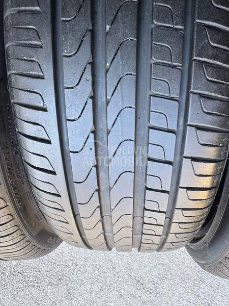 Pirelli 235/40 R19 Letnja