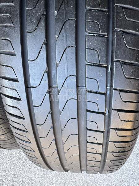 Pirelli 235/40 R19 Letnja
