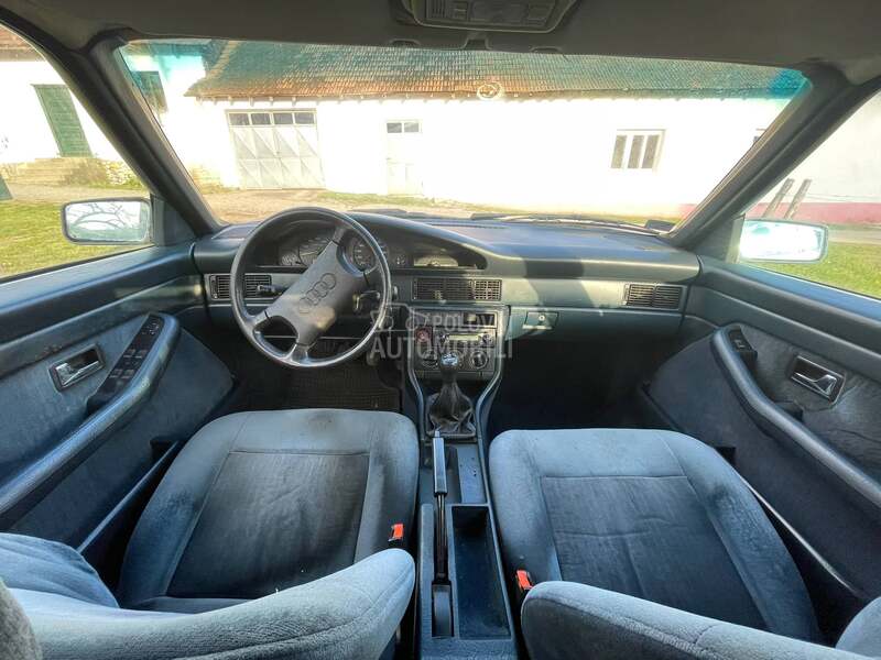 Audi 100 