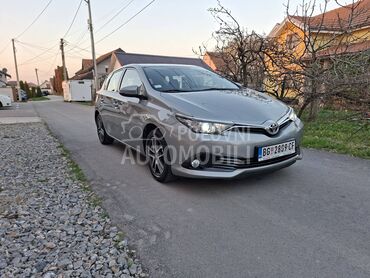 Toyota Auris 1.6 GARAŽIRAN