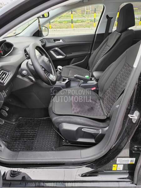 Peugeot 308 Allure BlueHDI