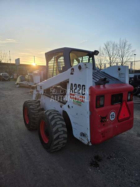 Bobcat A220