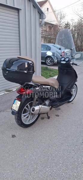Piaggio Beverly 200