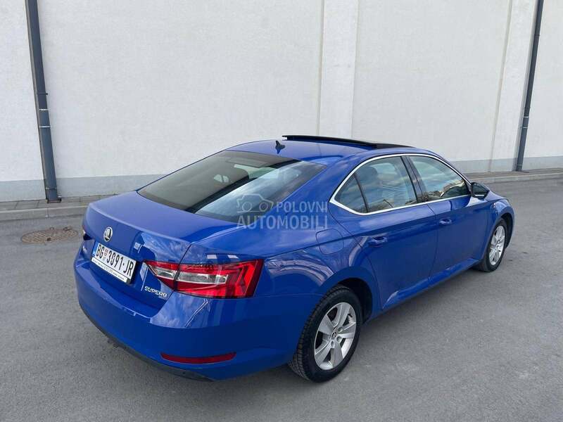 Škoda Superb 