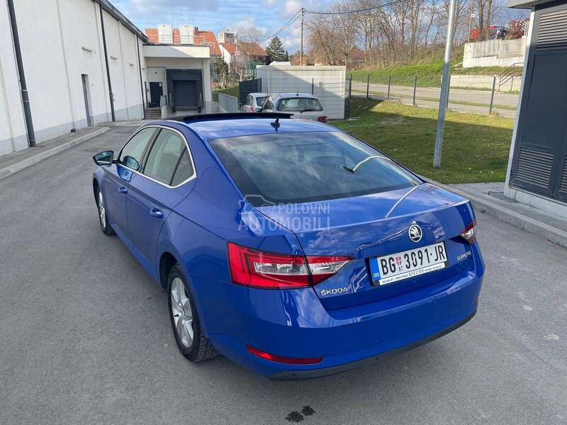 Škoda Superb 