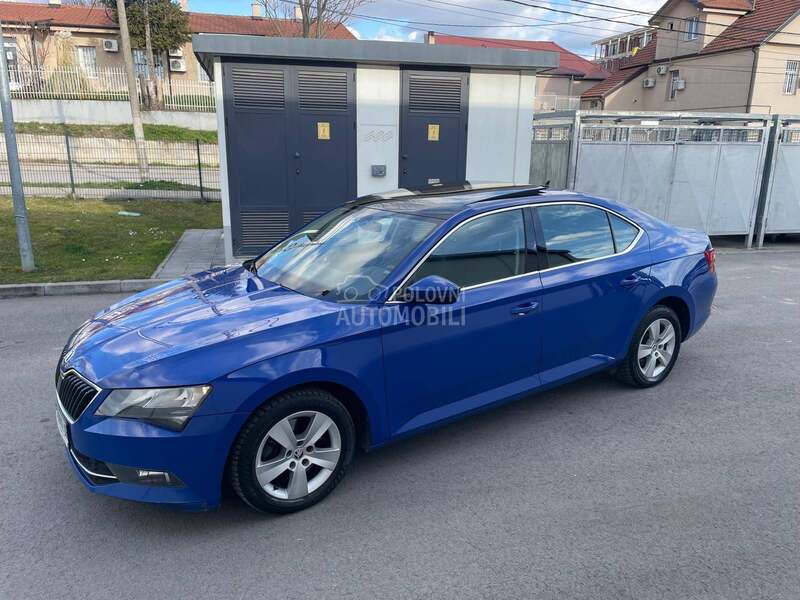 Škoda Superb 