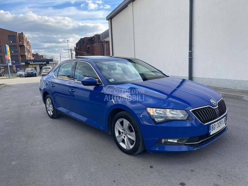 Škoda Superb 