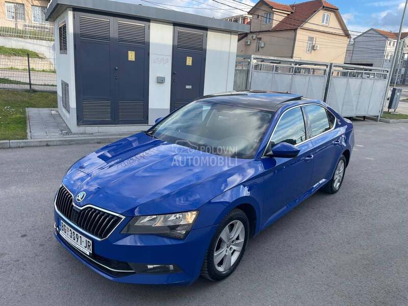 Škoda Superb 