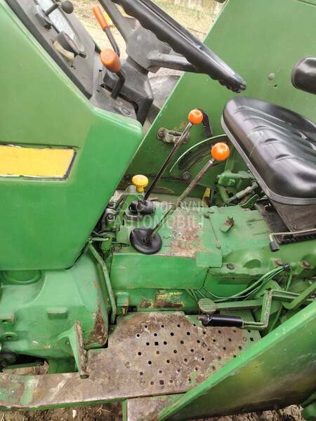 John Deere 1640