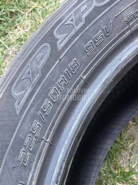 Dunlop 225/50 R18 Letnja