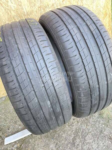 Dunlop 225/50 R18 Letnja