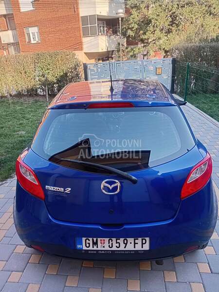 Mazda 2 