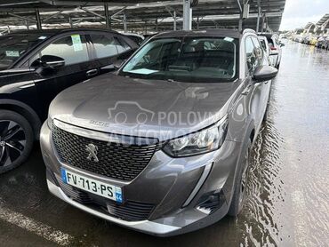 Peugeot 2008 1.2 AUT/ALLURE