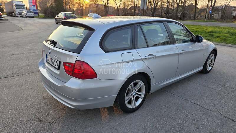 BMW 320 D X-DRIVE NAVl