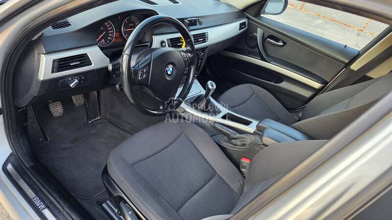 BMW 320 D X-DRIVE NAVl