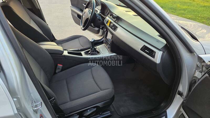 BMW 320 D X-DRIVE NAVl