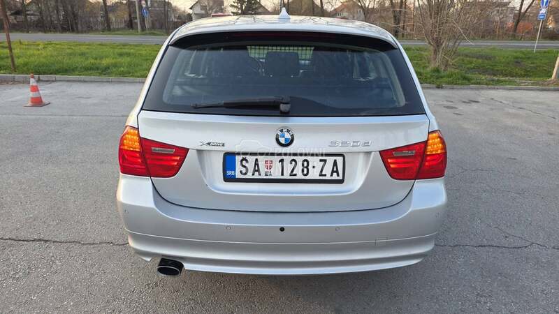 BMW 320 D X-DRIVE NAVl