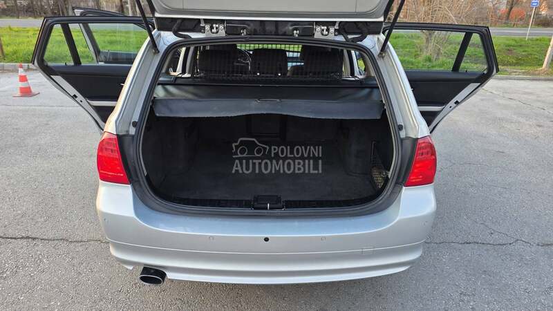 BMW 320 D X-DRIVE NAVl