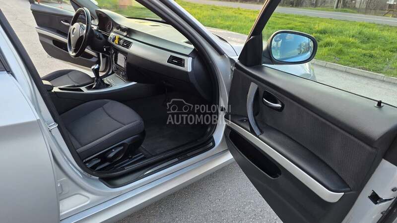 BMW 320 D X-DRIVE NAVl