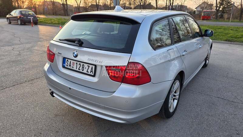 BMW 320 D X-DRIVE NAVl