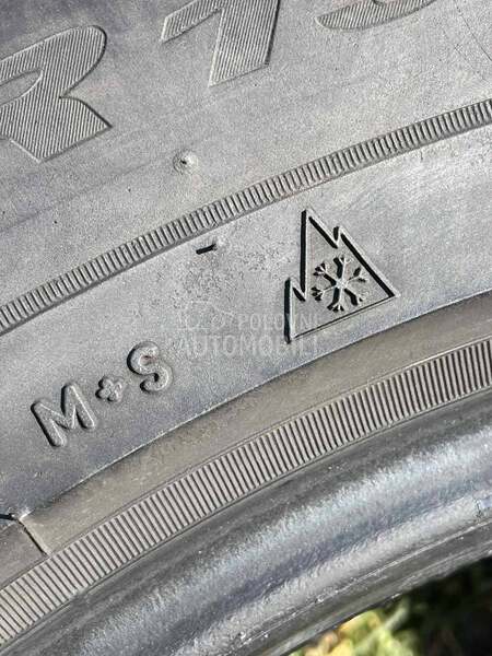 Pirelli 235/55 R19 Zimska