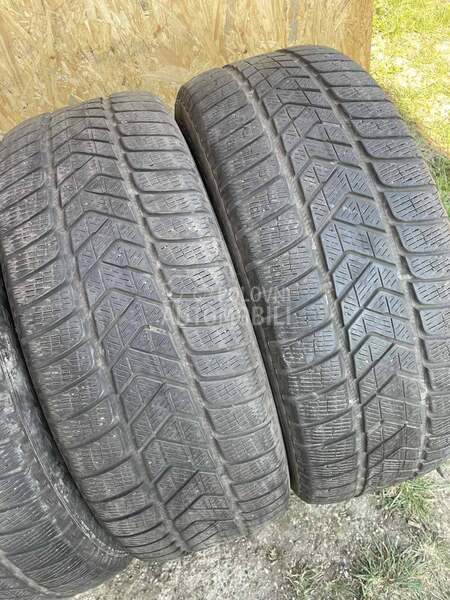 Pirelli 235/55 R19 Zimska
