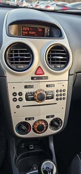 Opel Corsa D 1.0 LPG