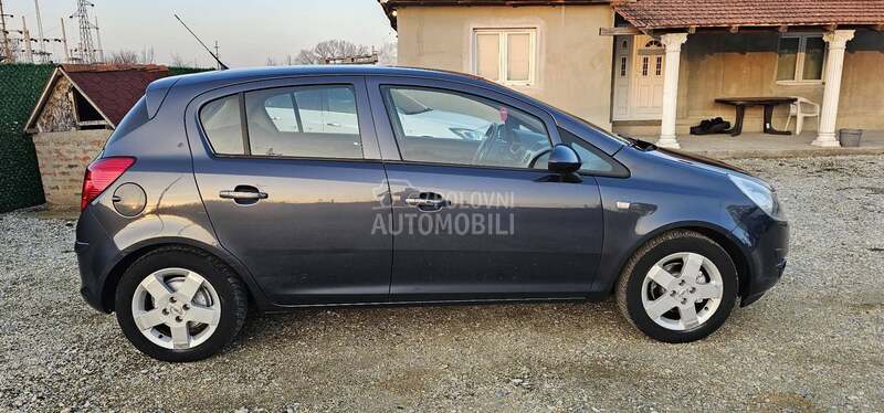 Opel Corsa D 1.0 LPG