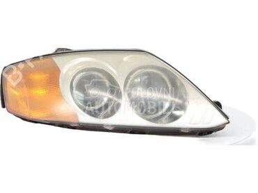 Desni far za Hyundai Coupe od 2002. do 2006. god.