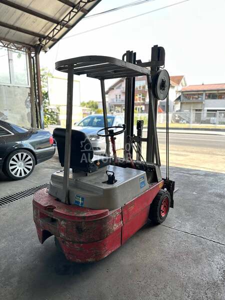 Linde E15