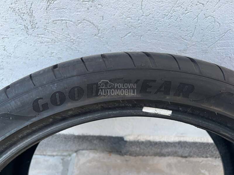 Goodyear 285/35 R22 Letnja